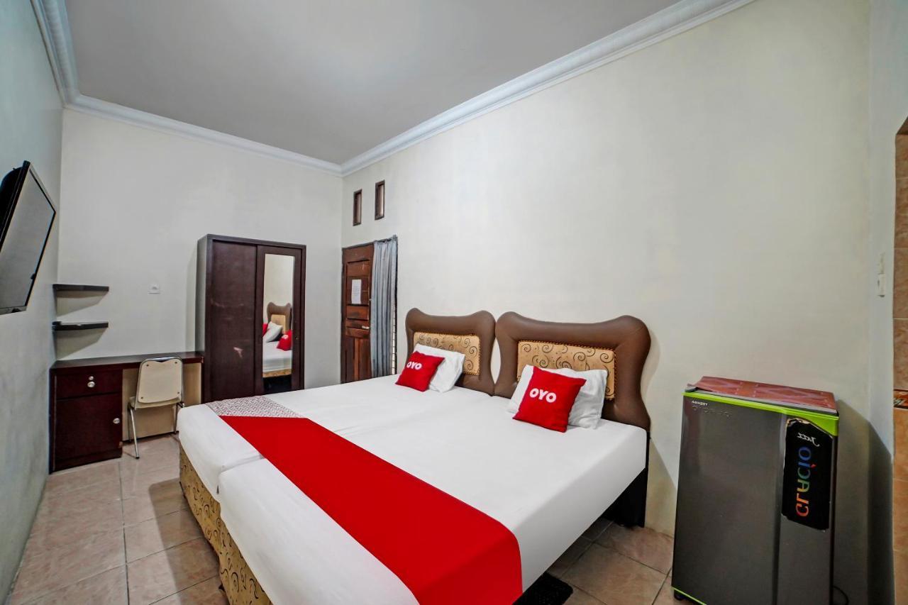 Hotel OYO 90751 Graha Sei Batugingging Medan Esterno foto