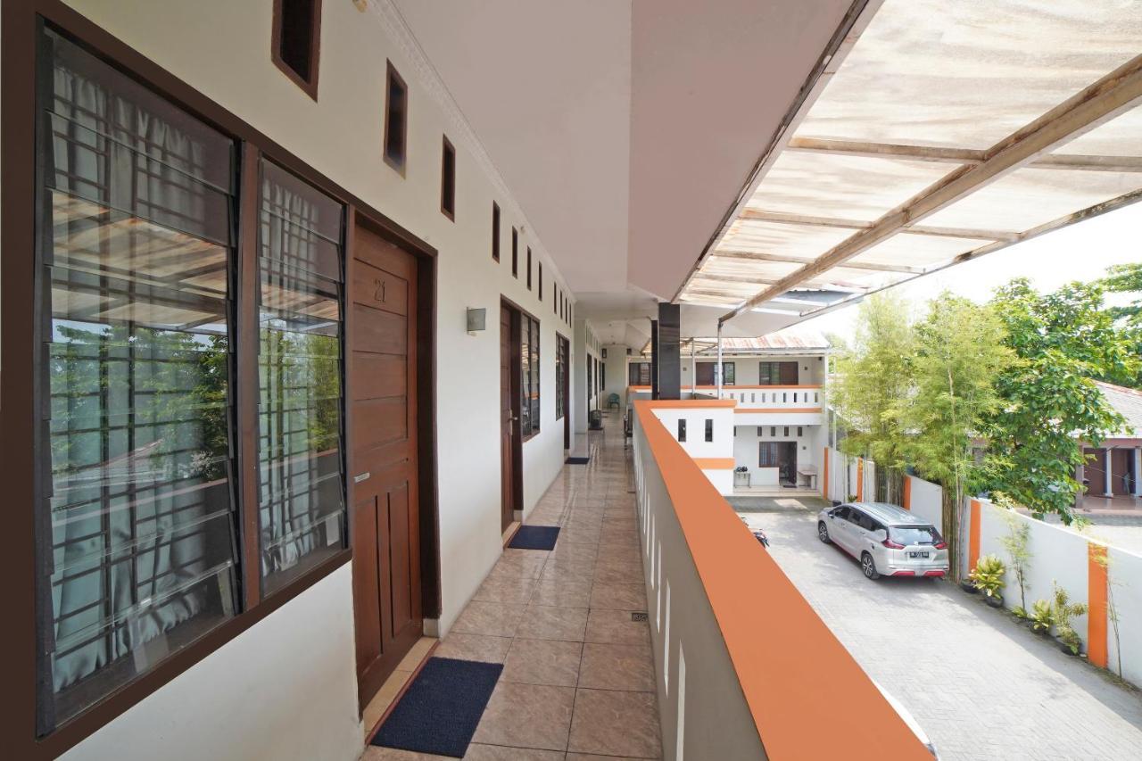 Hotel OYO 90751 Graha Sei Batugingging Medan Esterno foto