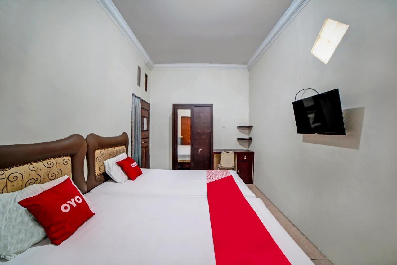 Hotel OYO 90751 Graha Sei Batugingging Medan Esterno foto